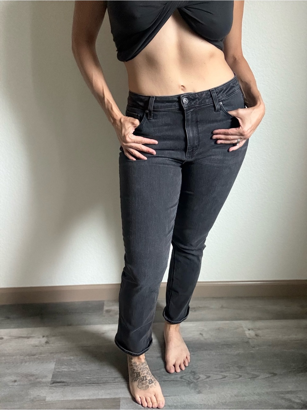 PAIGE Cindy High Rise Straight Ankle Jeans 30 Waist Black Willow